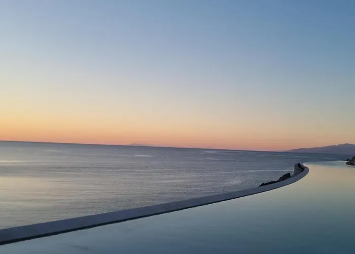 ホテル Cali Mykonos カラファティス