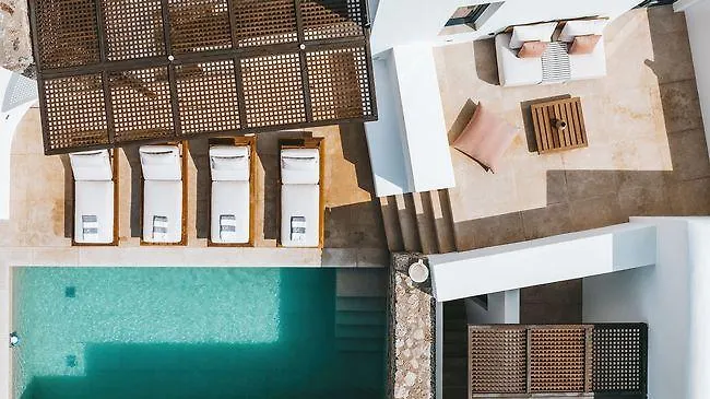 Cali Mykonos ホテル カラファティス