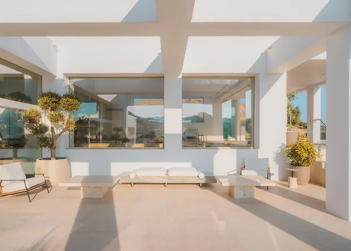 Cali Mykonos カラファティス